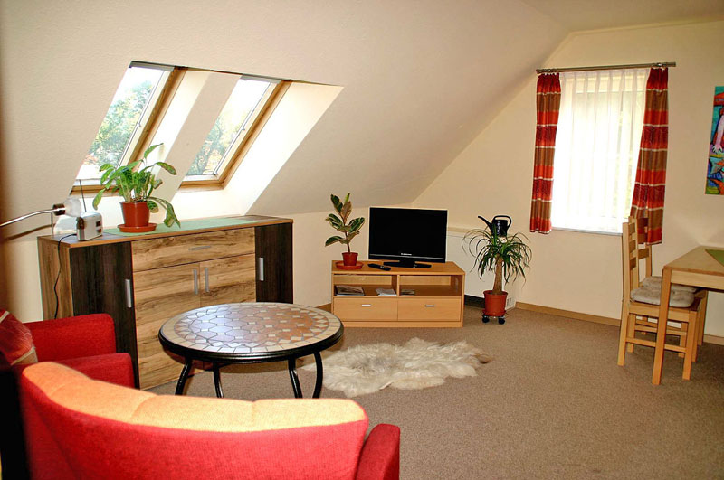 2OG Rechts Zimmer 01