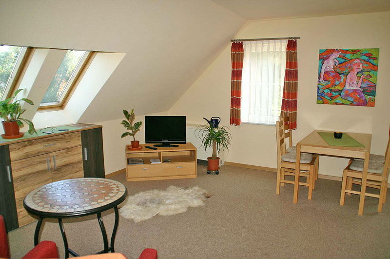 2OG Rechts Zimmer 02