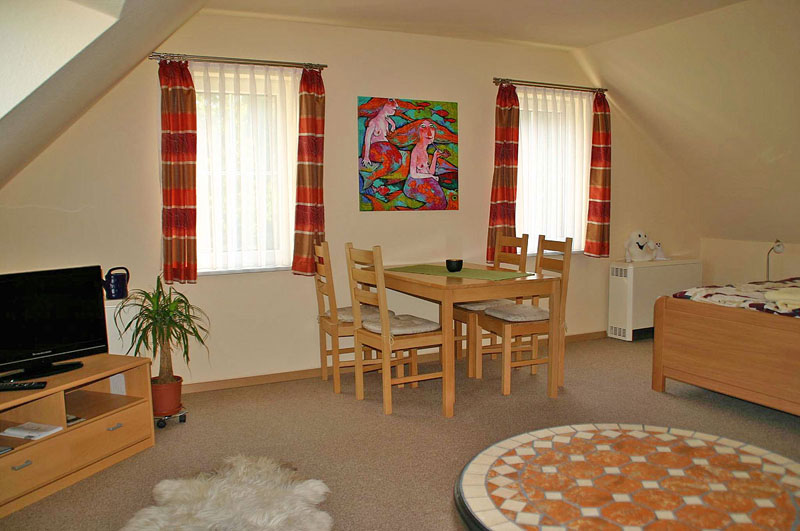 2OG Rechts Zimmer 03